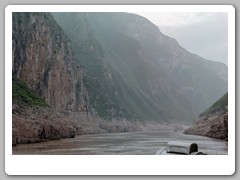 Cruising down the Yangtze River