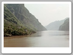 Cruising down the Yangtze River