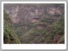 Passing through a Lesser Gorge