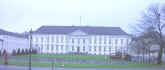Pb270035.jpg (32225 bytes)