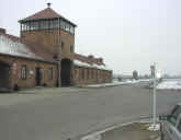 Pc040271.jpg (48988 bytes)