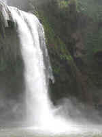 waterfall33.jpg (49397 bytes)